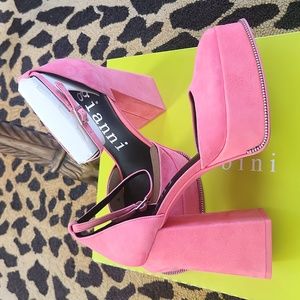 Gianni Bini Pink Suede Platform Heels